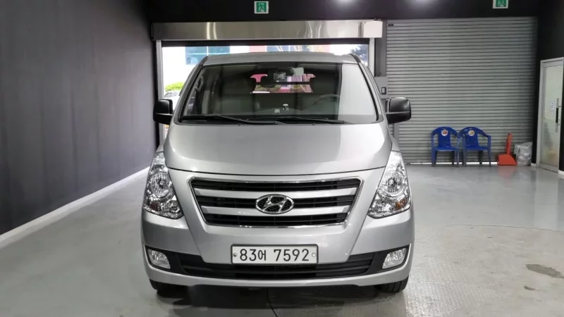 Hyundai Starex