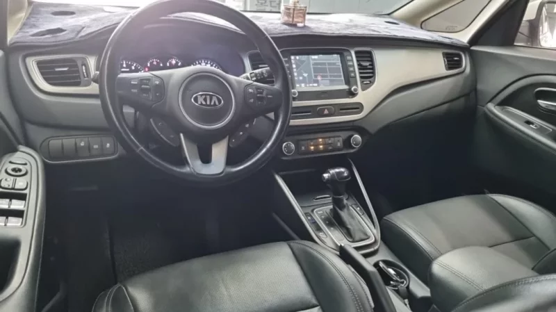 Kia Carens