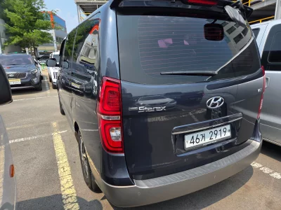 Hyundai Starex