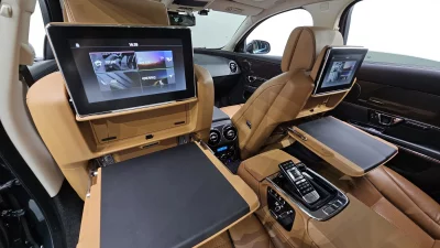 Jaguar XJ