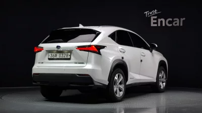 Lexus NX300h