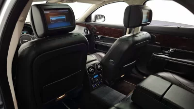 Jaguar XJ
