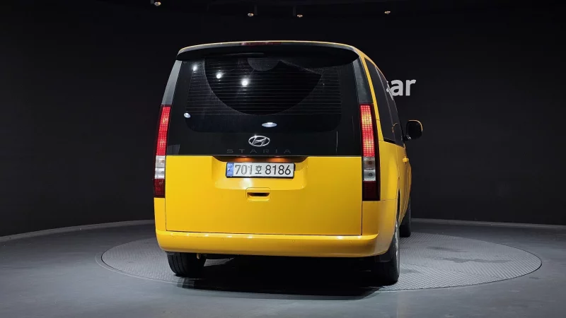 Hyundai Staria