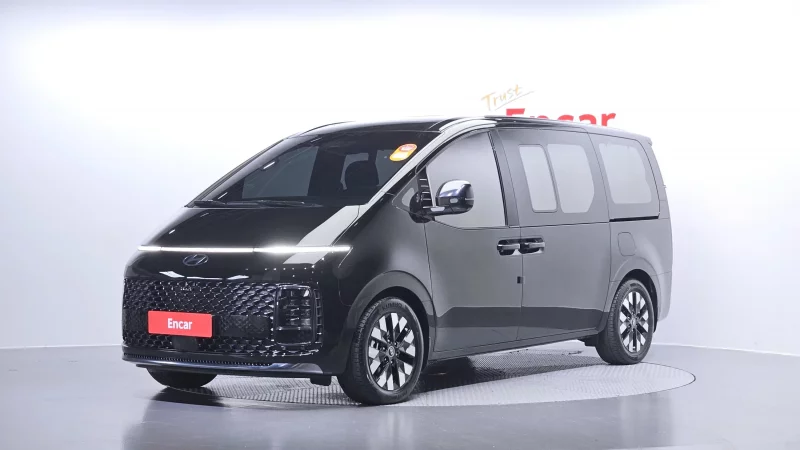 Hyundai Staria