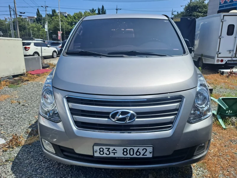 Hyundai Starex