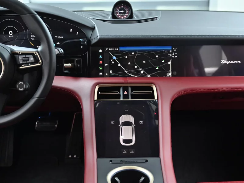 Porsche TAYCAN