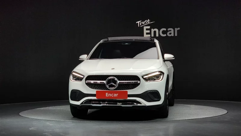 Mercedes-Benz GLA-Class