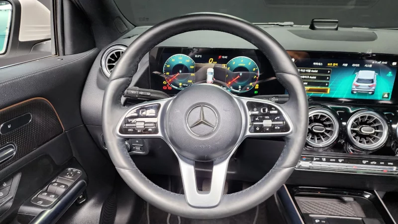 Mercedes-Benz GLA-Class