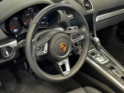 Porsche 718