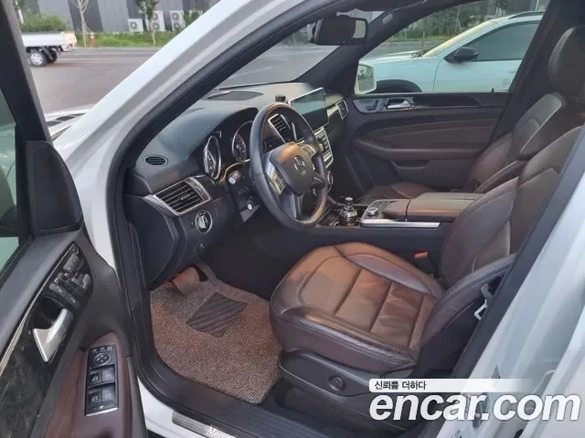 Mercedes-Benz M-class