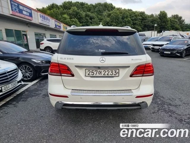 Mercedes-Benz M-class