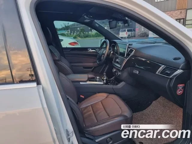 Mercedes-Benz M-class