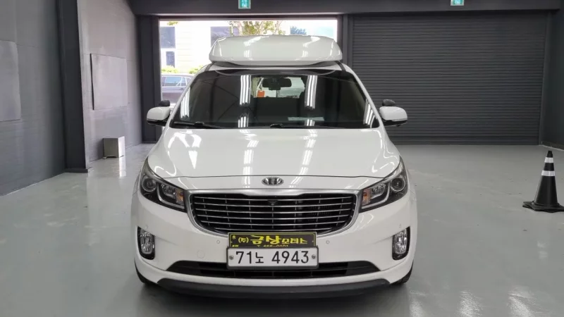 Kia Carnival