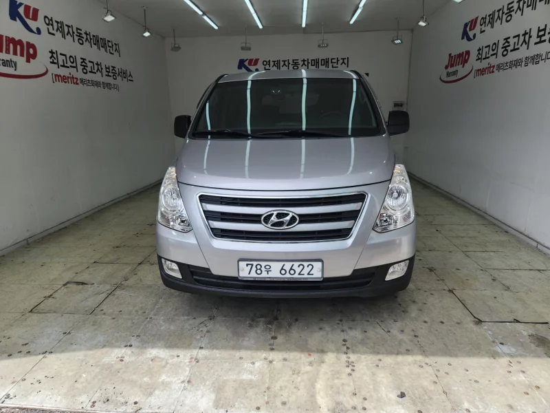 Hyundai Grand Starex