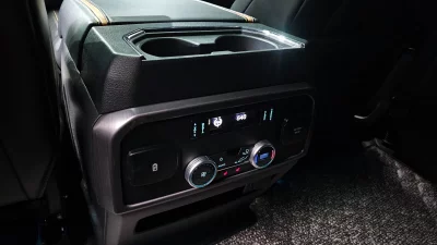 Ford EXPEDITION