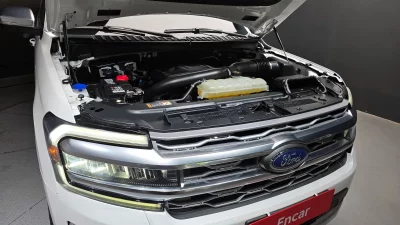 Ford EXPEDITION