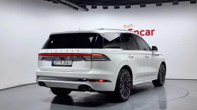 Lincoln AVIATOR