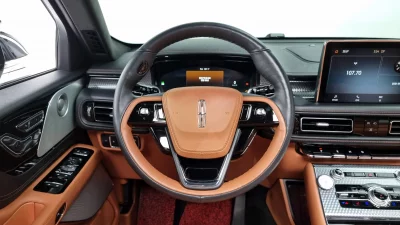 Lincoln AVIATOR