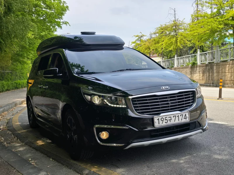 Kia Carnival