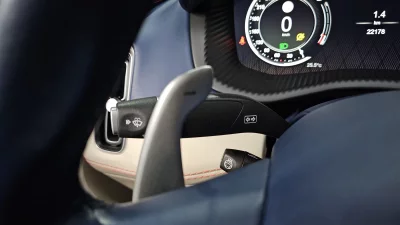 Astonmartin DBX