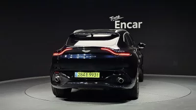 Astonmartin DBX
