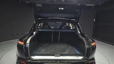 Astonmartin DBX