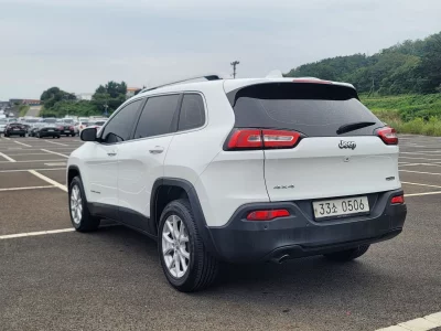 Jeep CHEROKEE