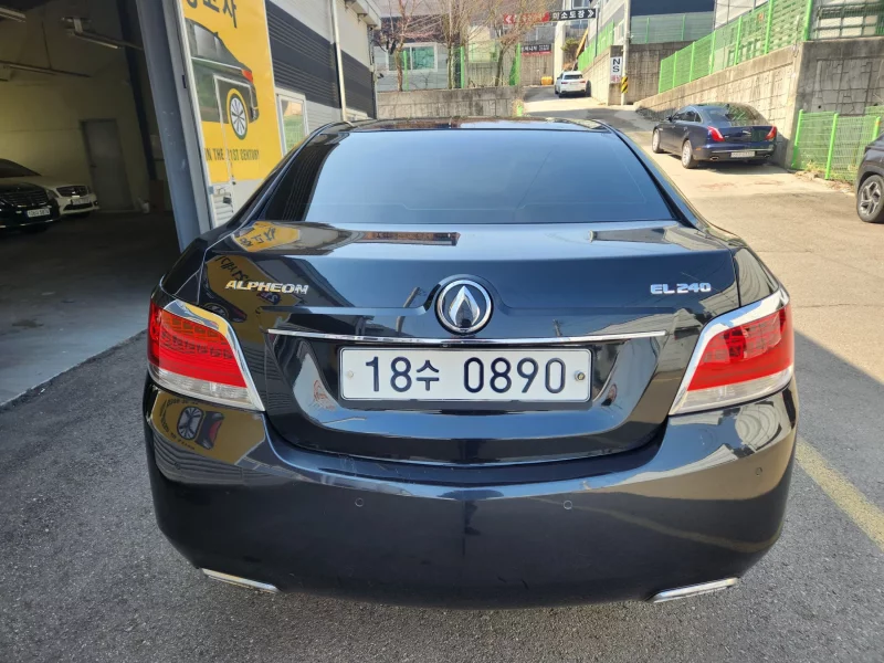 Daewoo Alpheon