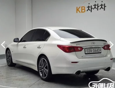Infiniti Q50