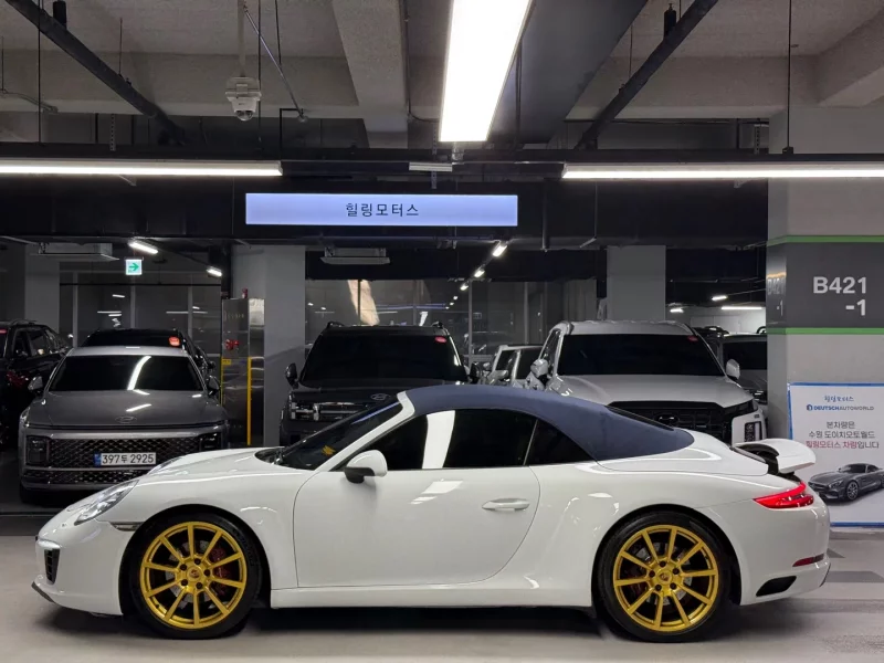 Porsche 911