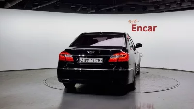 Hyundai Genesis
