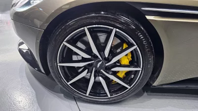 Astonmartin DB11