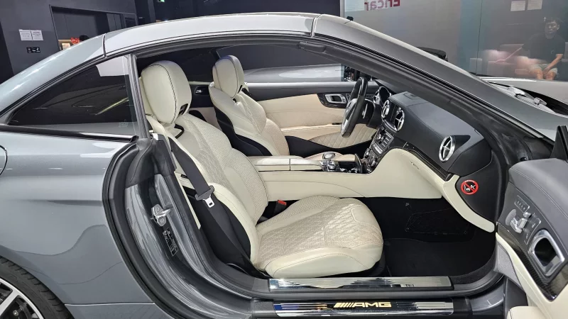 Mercedes-Benz SL-Class