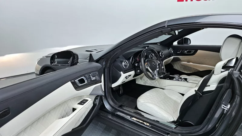 Mercedes-Benz SL-Class