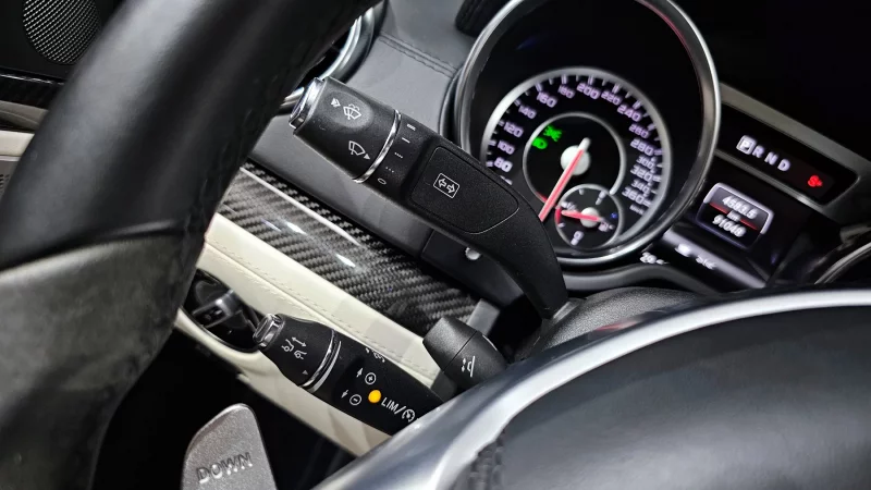 Mercedes-Benz SL-Class