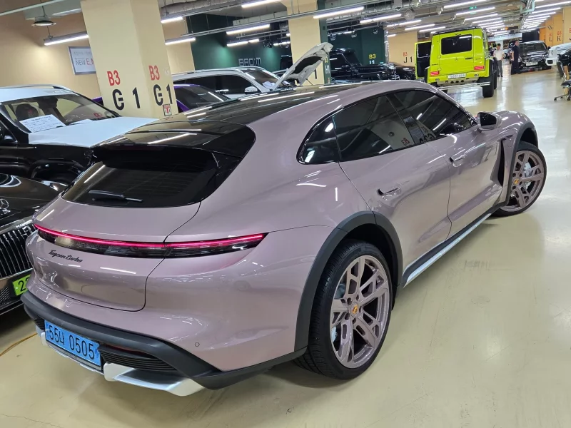Porsche TAYCAN