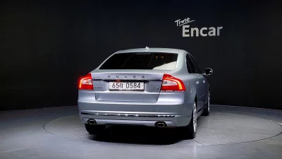 Volvo S80