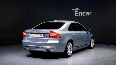 Volvo S80