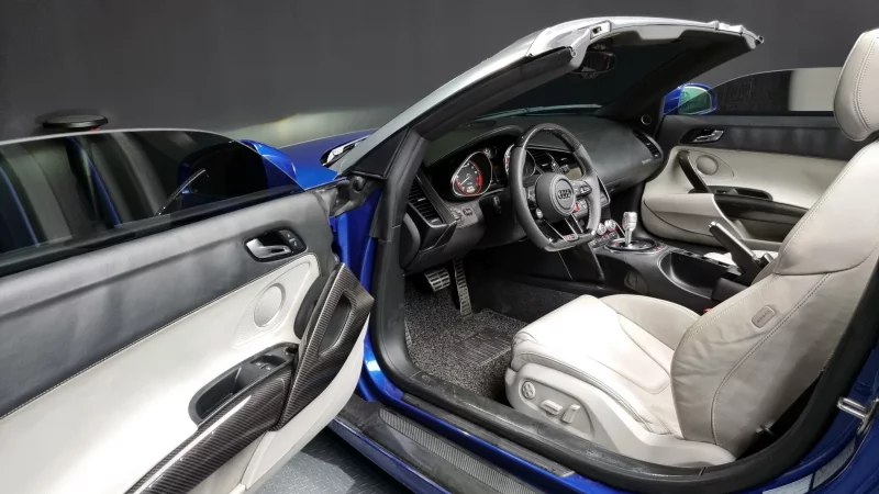 Audi R8