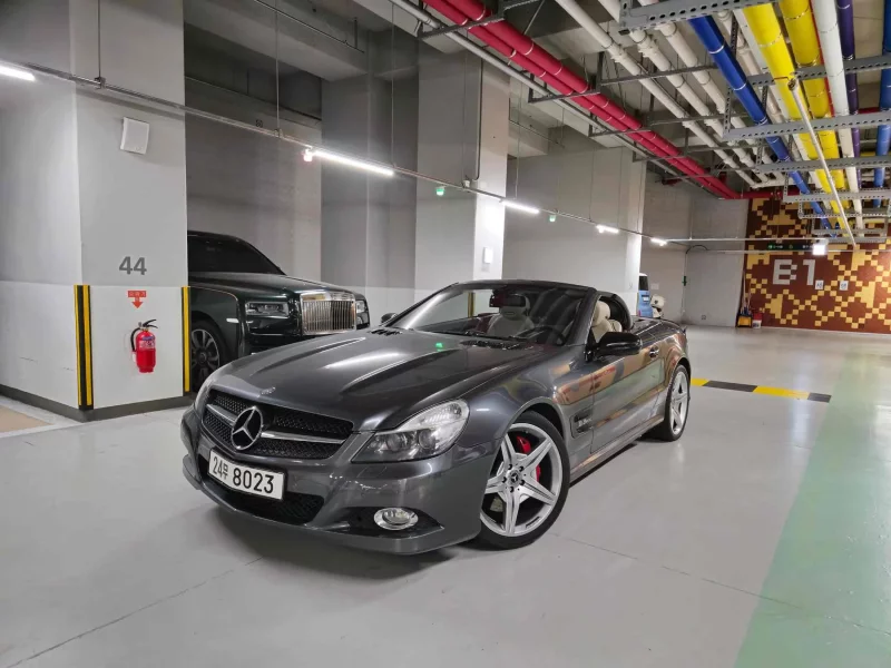 Mercedes-Benz SL-Class