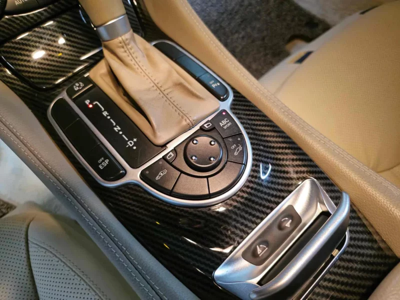 Mercedes-Benz SL-Class