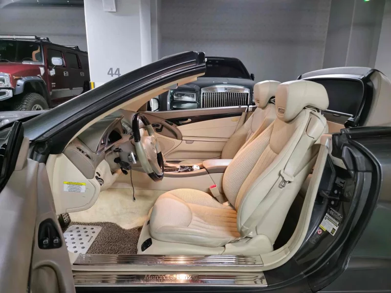 Mercedes-Benz SL-Class