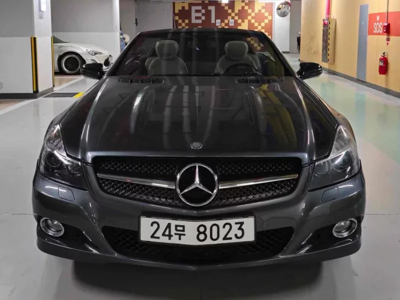 Mercedes-Benz SL-Class