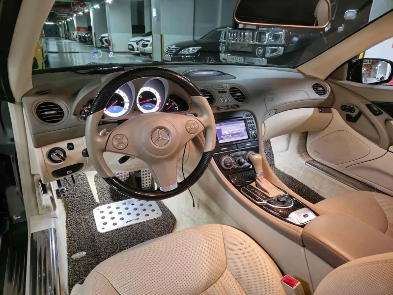 Mercedes-Benz SL-Class