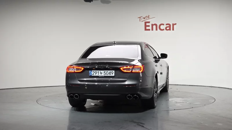 Maserati QUATTROPORTE