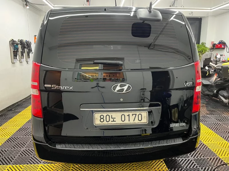Hyundai Starex