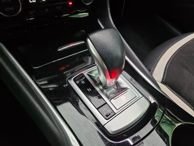 Infiniti Q30