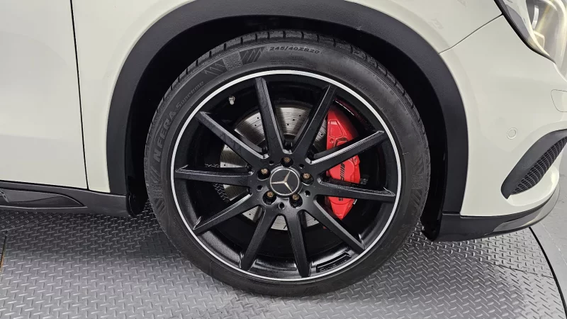 Mercedes-Benz GLA-Class