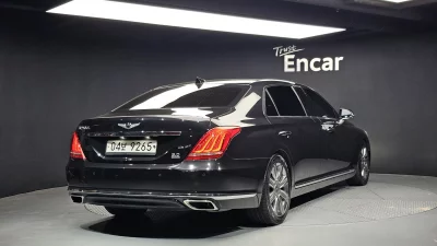 Genesis EQ900