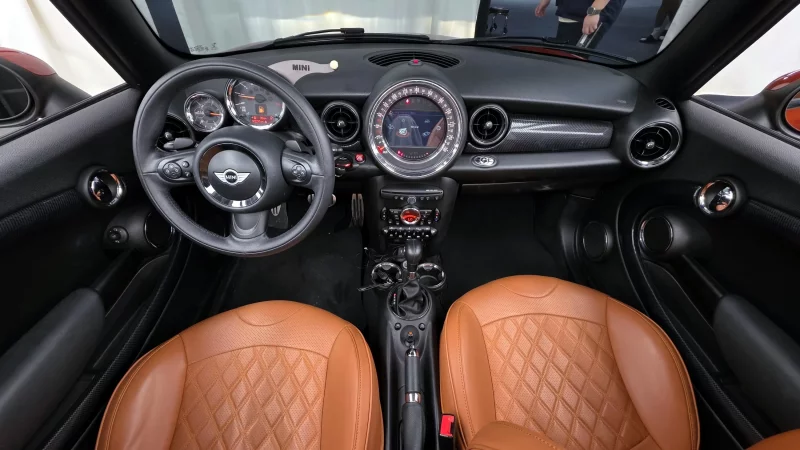 MINI Cooper Convertible